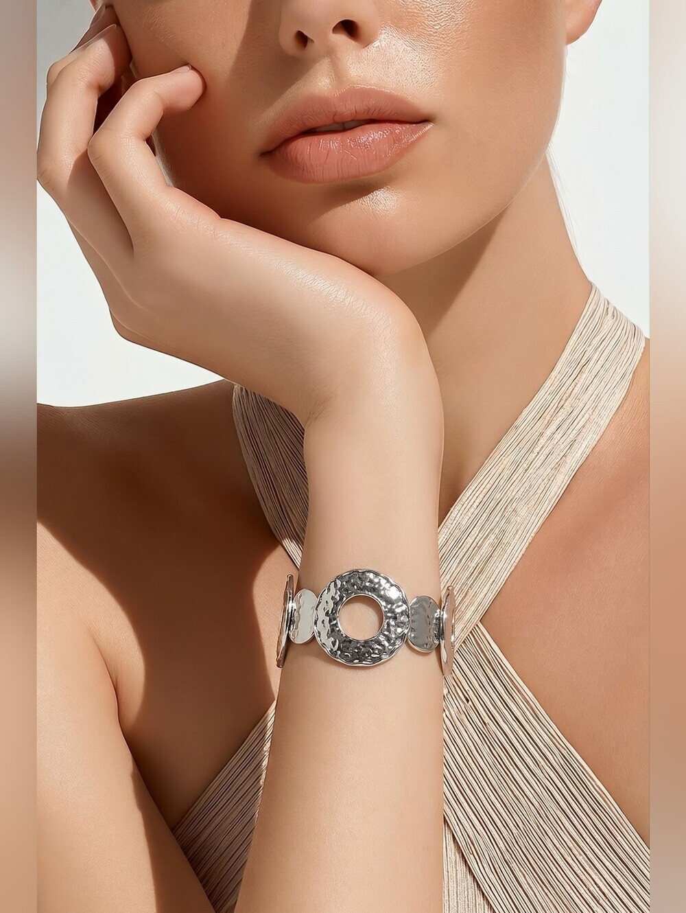 NWT nadineWest Hammered O Ring Stretch Bracelet